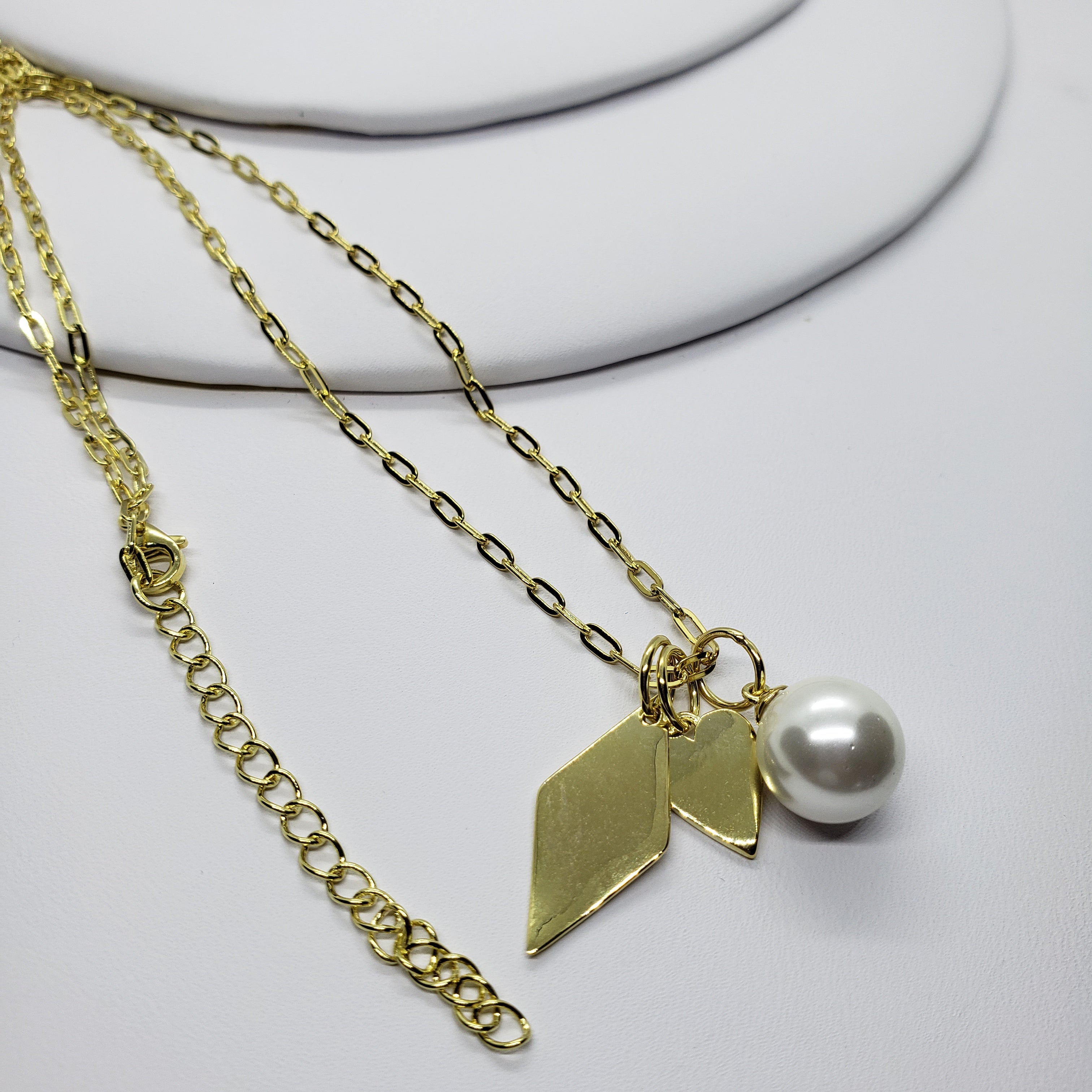 Necklace 005 |  Ideal for Swimwear Glamour3