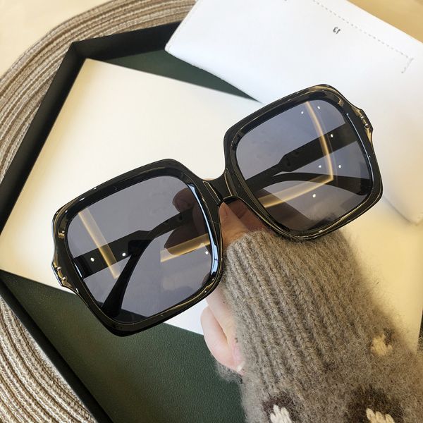 Trendy Vintage Oversized Square Sunglasses for Women3