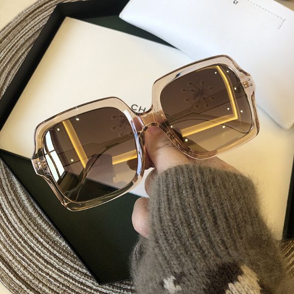 Trendy Vintage Oversized Square Sunglasses for Women6